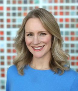 Portrait photo of Liz Lee Heinecke