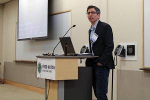 Keith Seinfeld, president of Northwest Science Writers Association (delivering opening remarks)