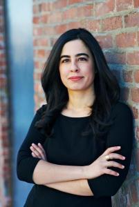 Portrait photo of Roxanne Khamsi 