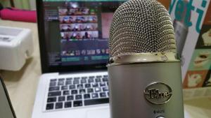 Microphone and laptop