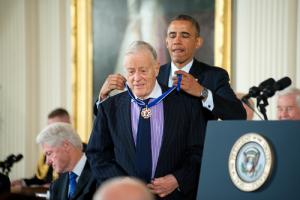 Ben Bradlee receives the Presidential Medal of Freedom from President Obama. Image via Shutterstock
